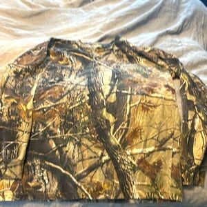Paramount Outdoors 
Camouflage Men large
Long sleeve
